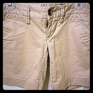 American eagle khaki shorts